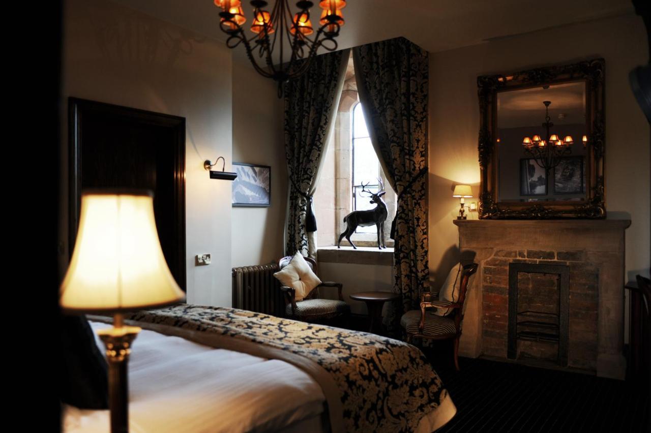 Peckforton Castle Tarporley Extérieur photo
